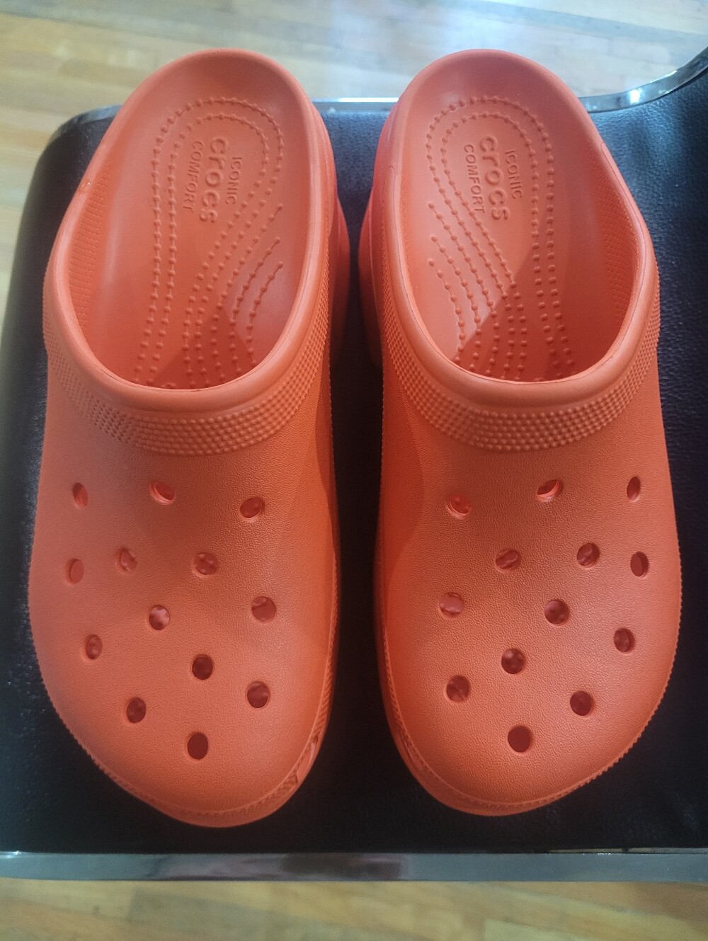 New Crocs Siren Platform Clogs in Lava Orange,Women's 8 - Picture 7 of 15